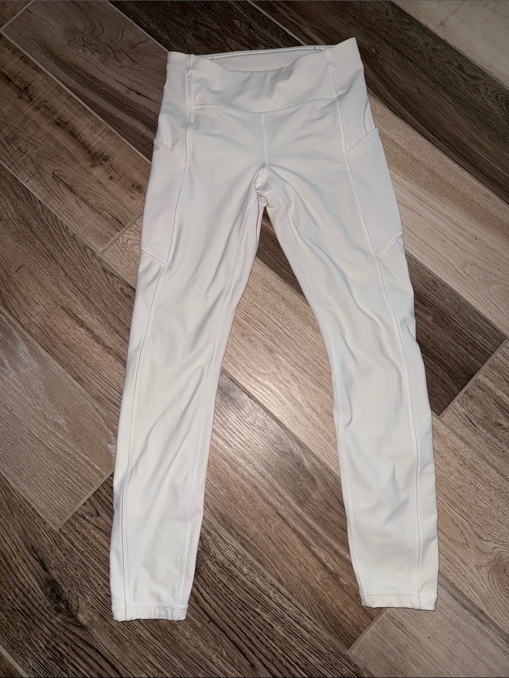 Lululemon Athletica white pocket Leggings with Side Pockets I think Align? EUC 4